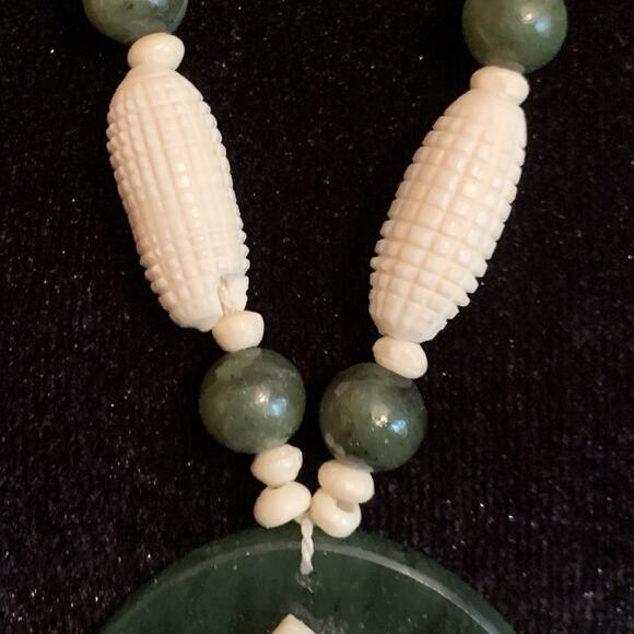 Nephrite and Beige Carved Vintage Elephant Eclectic Necklace - Picture 8 of 12